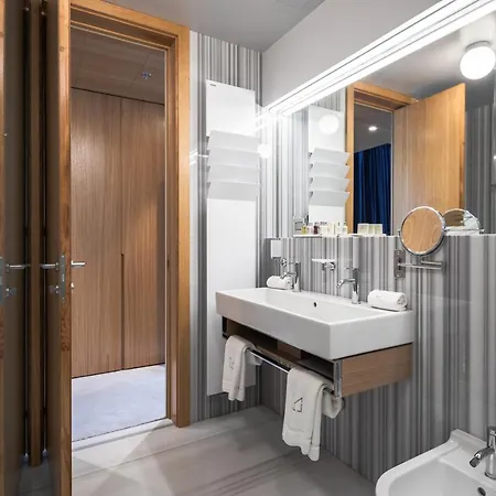 Met Boutique Hotell 5*
