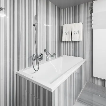 Met Boutique 5*